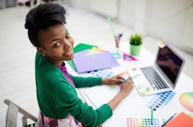 L'agence Acceleratt basé à Lomé recrute un graphiste